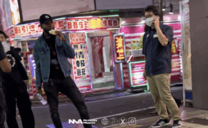 [sns ]  Escena de tensión en Kabukichō