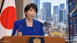 Takaichi destaca récord de ingresos fiscales y aumento de salarios